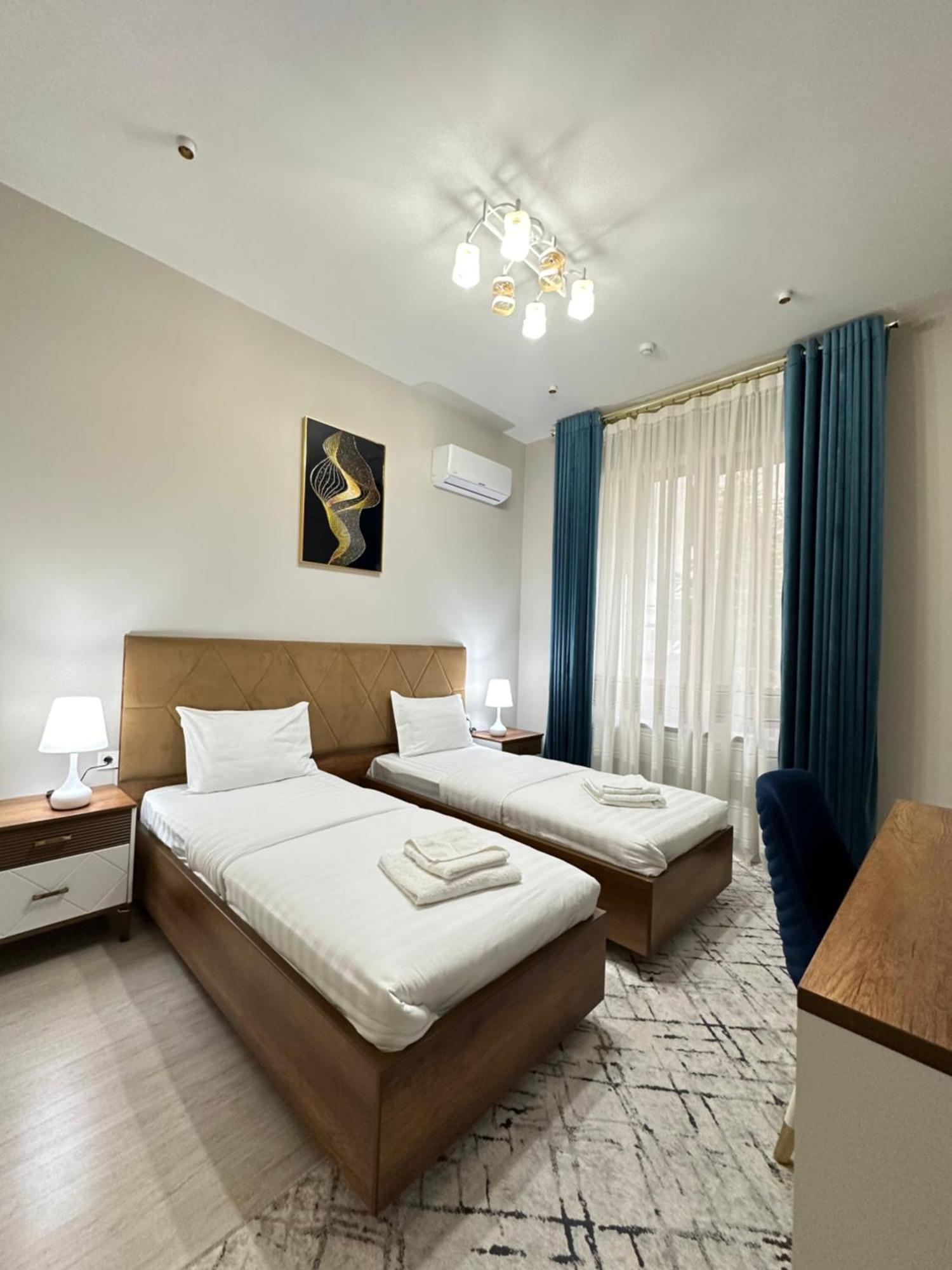 Nur Makon Hotel Tashkent Exterior foto